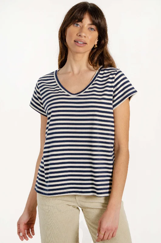 Women's Seasonal Fashion Trends OLGA T-SHIRT // DARK BLUE