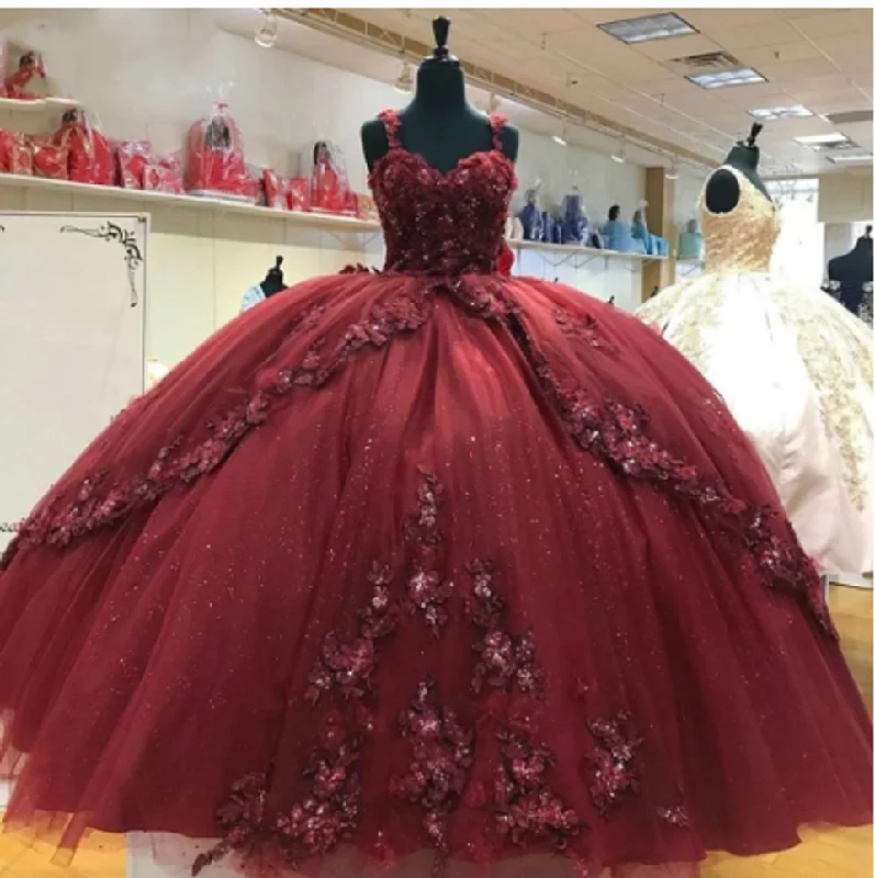 Minimalist Elegant 2025 Spark Burgundy Princess Vintage Quinceanera Dress Appliques Flowers Corset Minimalist Elegant 2025 Spark Burgundy Princess Vintage Quinceanera Dress Appliques Flowers Corset